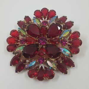 Vintage Ruby Red Rhinestone Brooch.